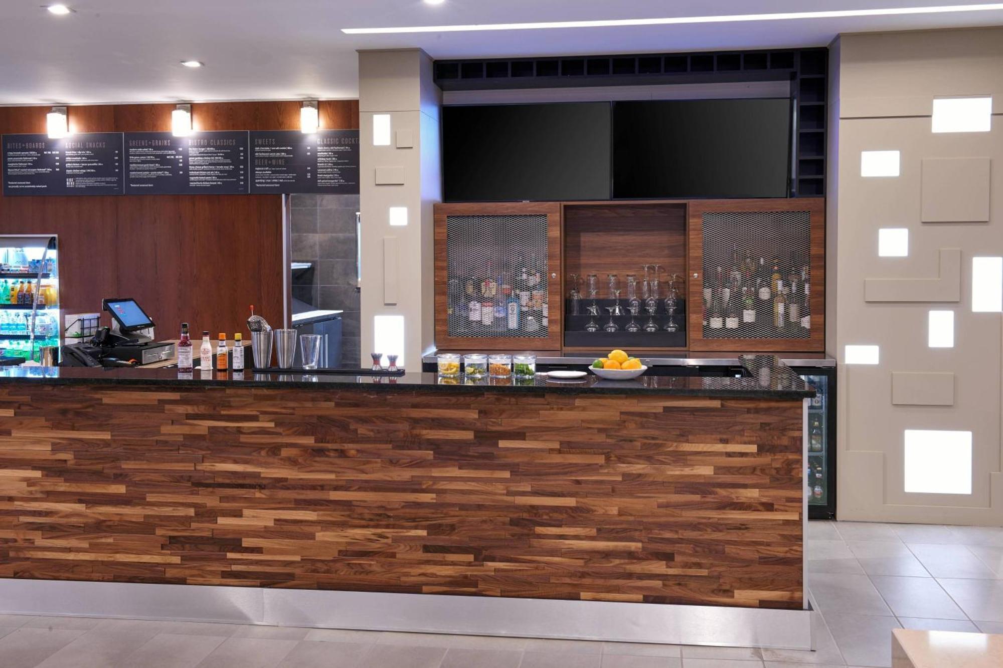 Hotel Courtyard By Marriott Jackson Exterior foto